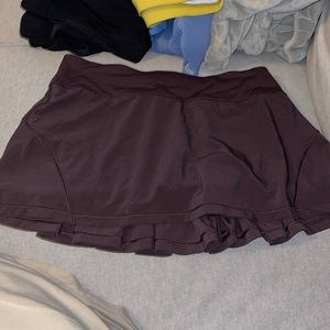 Lululemon skirts size 6